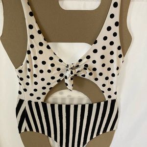 NOBO One Piece SZ: M 7-9. Polka Dot and Stripped Swimsuit! NWOT